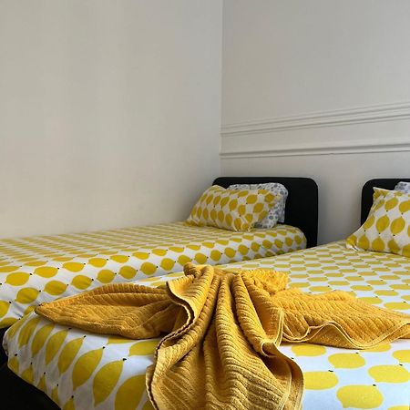 Garden Campo De Ourique Guest House - Hostel Lisboa Ngoại thất bức ảnh