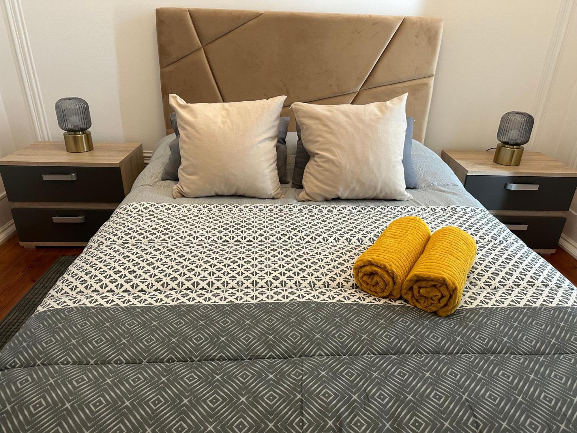 Garden Campo De Ourique Guest House - Hostel Lisboa Ngoại thất bức ảnh