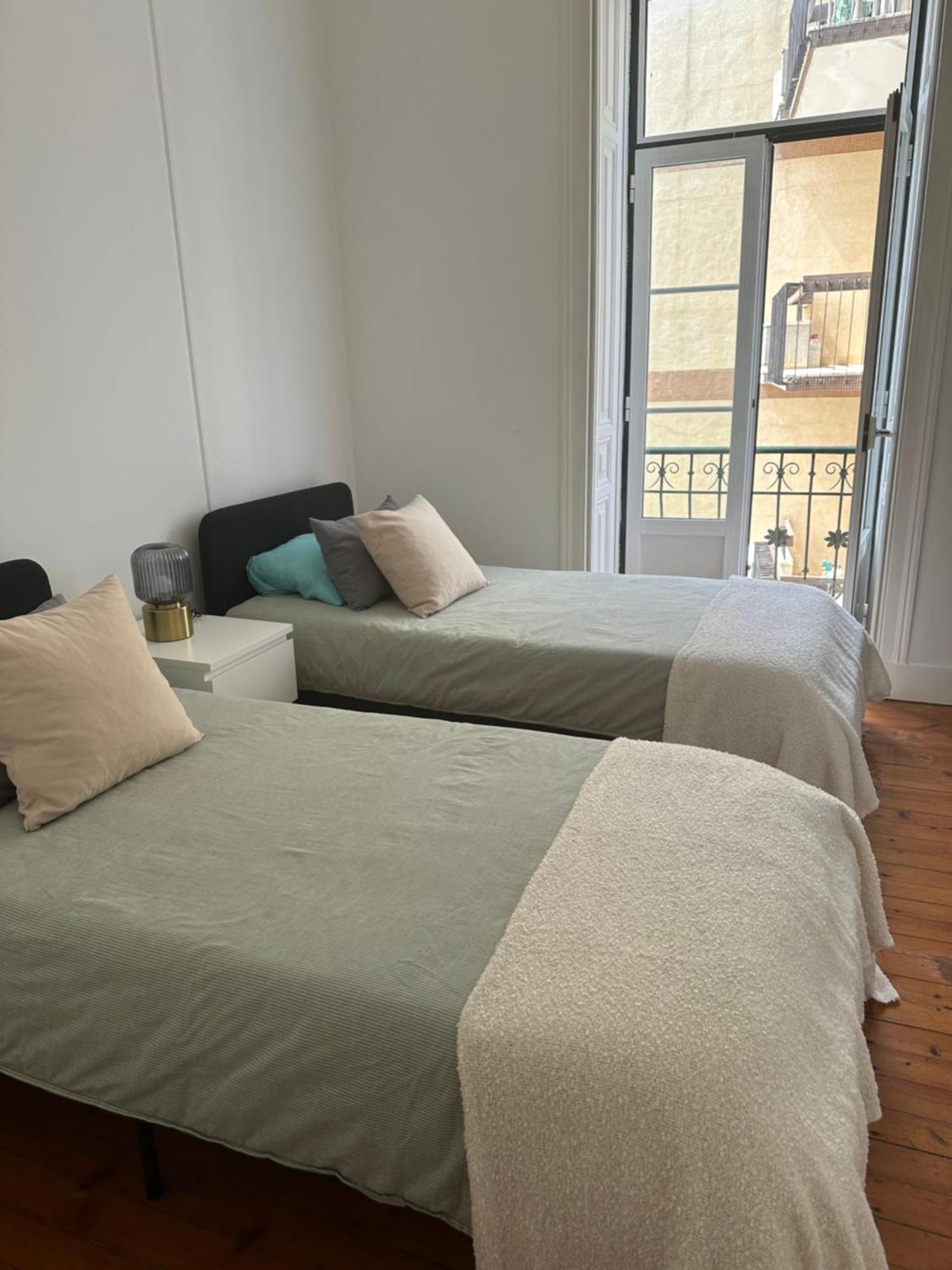 Garden Campo De Ourique Guest House - Hostel Lisboa Ngoại thất bức ảnh
