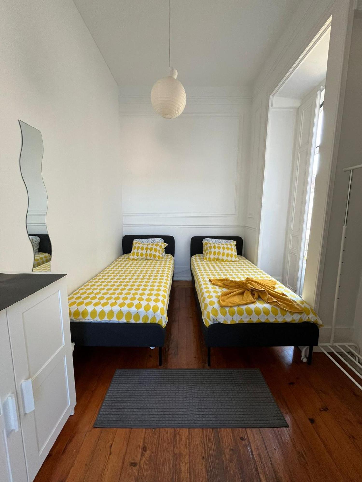 Garden Campo De Ourique Guest House - Hostel Lisboa Ngoại thất bức ảnh