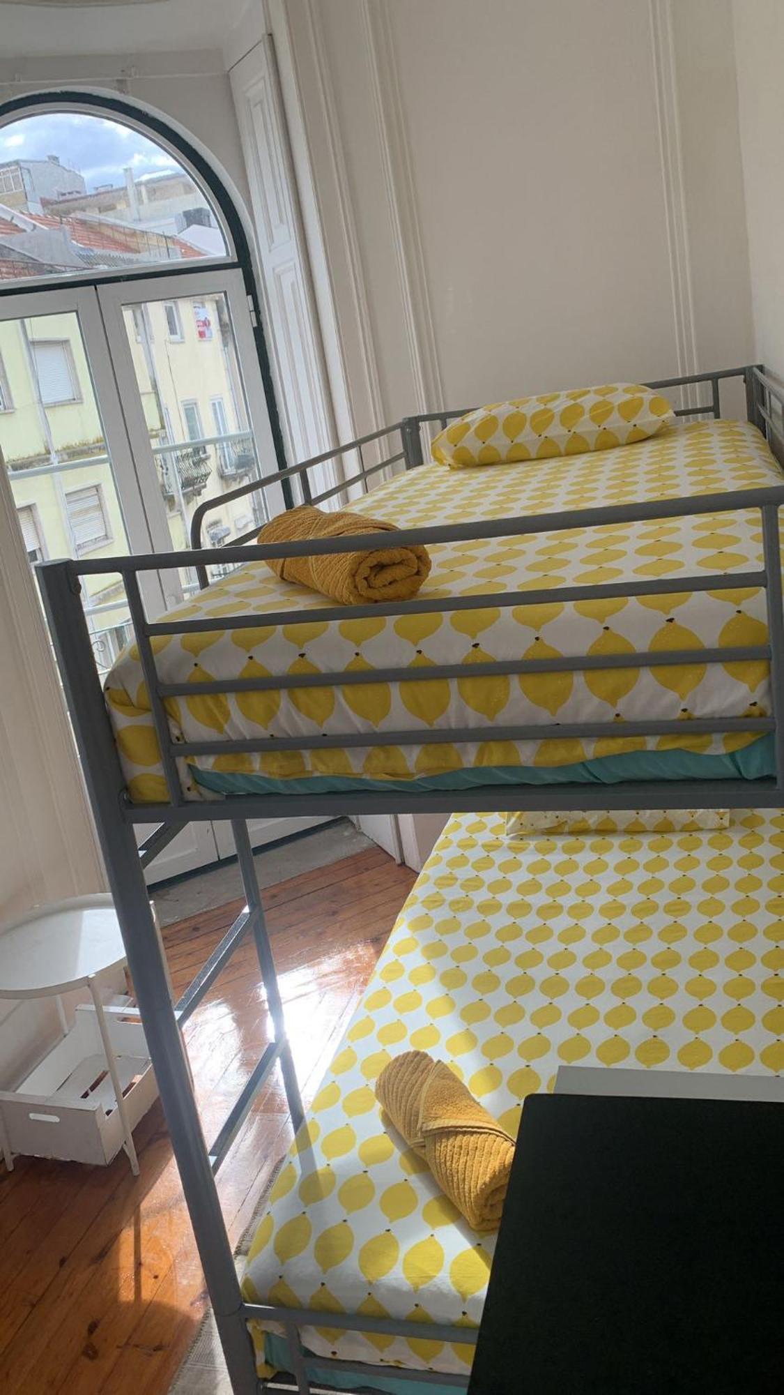 Garden Campo De Ourique Guest House - Hostel Lisboa Ngoại thất bức ảnh
